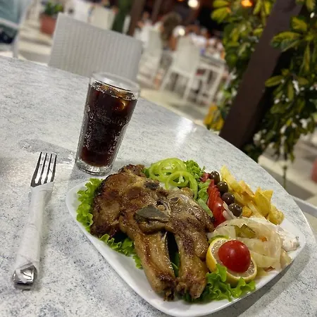 Center Park 酒店 Velipojë