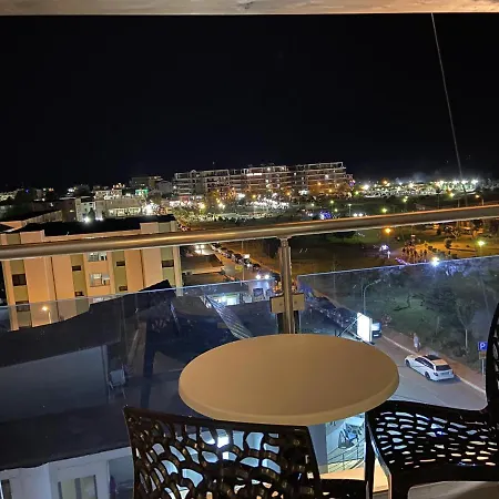 酒店 Center Park Velipojë