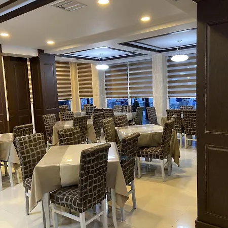 Center Park Hotel