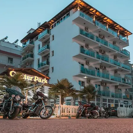 Center Park 酒店 *