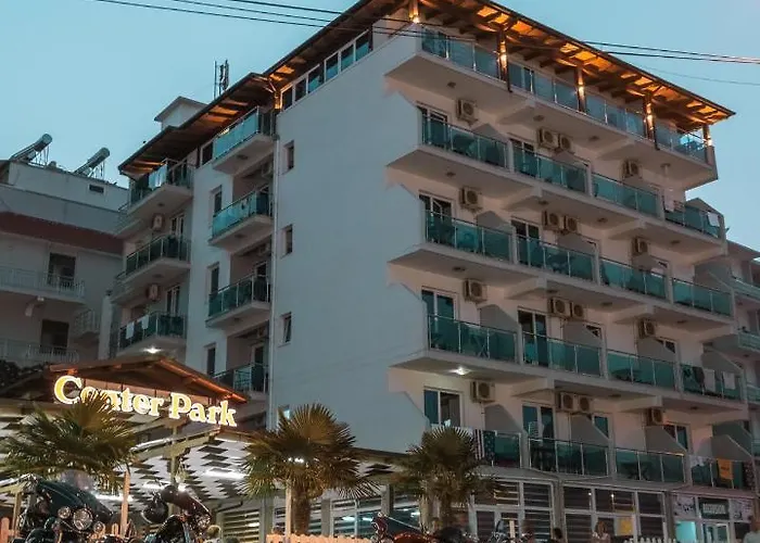 Center Park Hotel