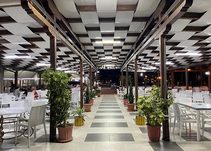 Hotel Center Park Velipojë