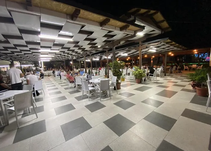 Hotel Center Park Velipojë