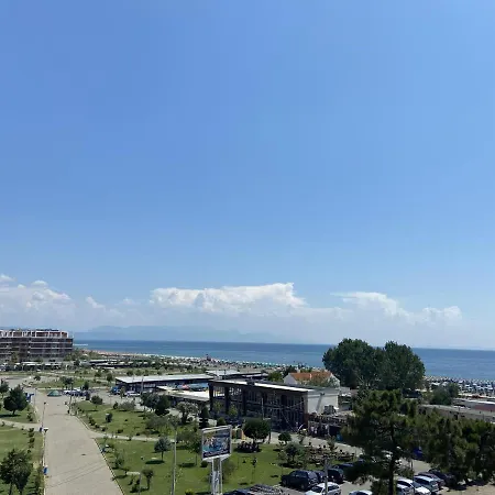 Center Park Hotel *
