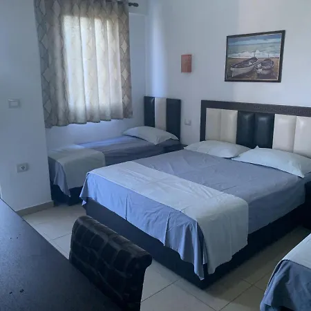 Hotel Center Park *