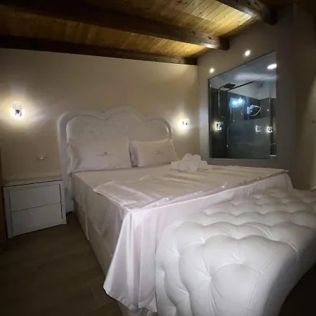 Otel Center Park Velipojë