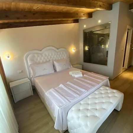 Center Park Hotel Velipojë