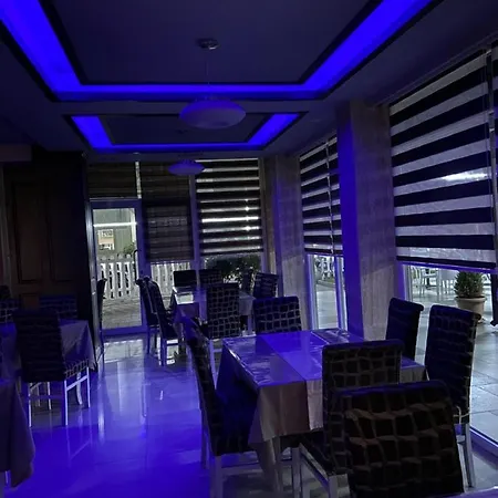 Hotel Center Park *