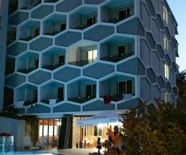 Hotel Center Park Velipojë