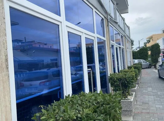 Center Park Hotel Velipojë